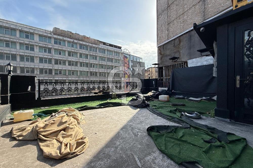CB ONE'dan Karaköy Kemeraltı Caddesi'nde Kiralık Komple Bina