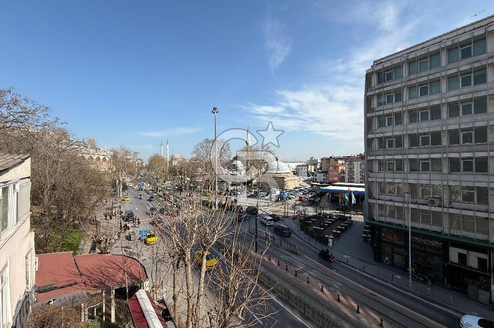CB ONE'dan Karaköy Kemeraltı Caddesi'nde Kiralık Komple Bina