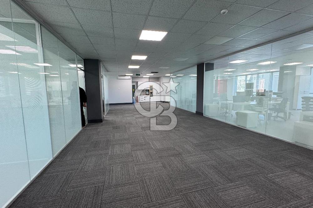 Büyükdere Caddesi Sanayi Metrosu Arkası Eşyalı Kiralık Ofis Katı