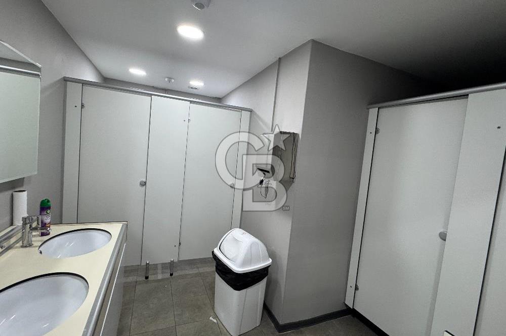 Büyükdere Caddesi Sanayi Metrosu Arkası Eşyalı Kiralık Ofis Katı