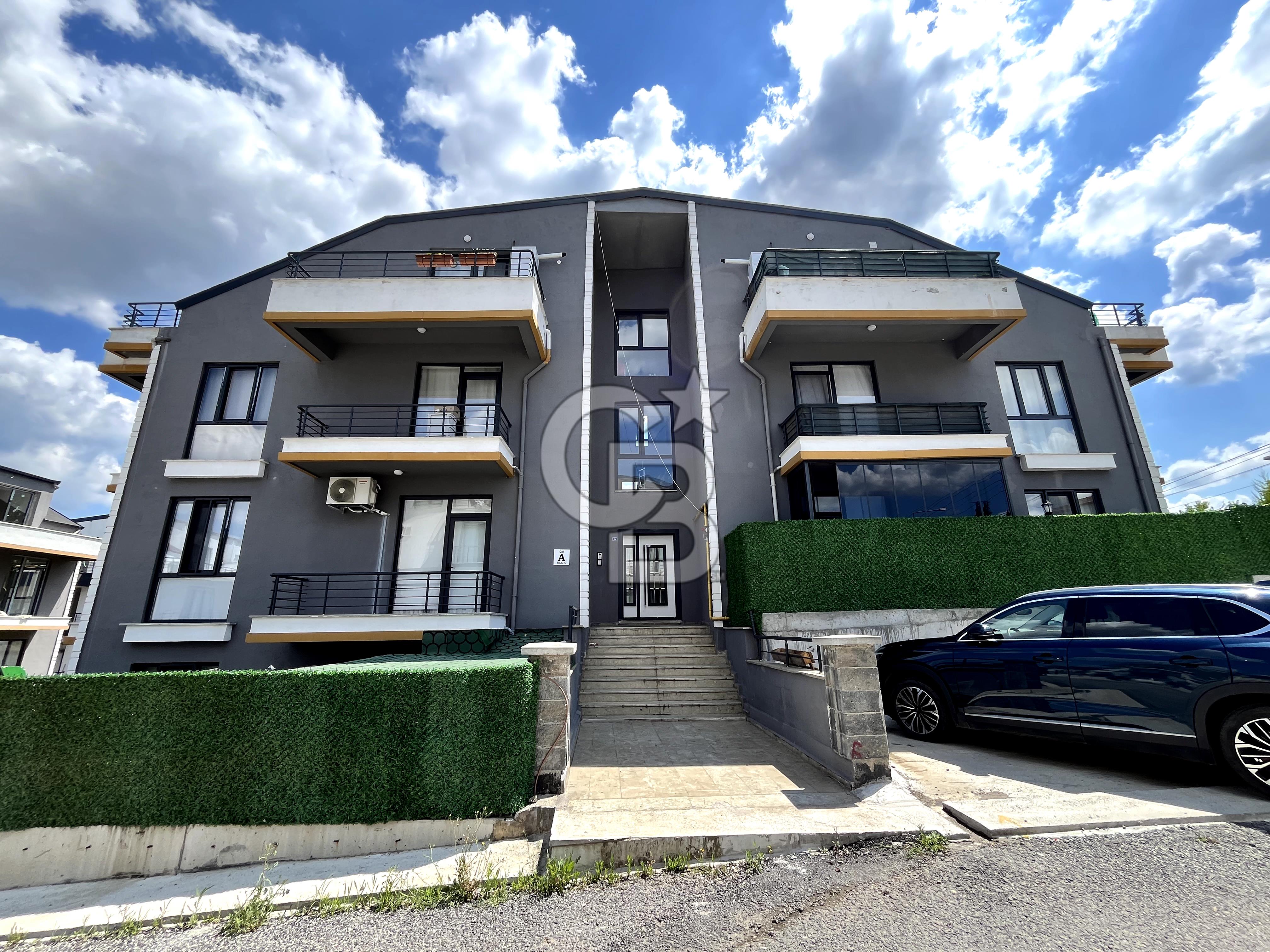 Başiskele Yeniköy Oturuma Hazır 2+1 Satılık Çatı Dubleks Daire