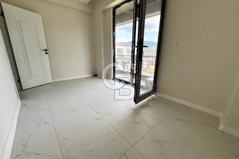 Başiskele Yeniköy Oturuma Hazır 2+1 Satılık Çatı Dubleks Daire