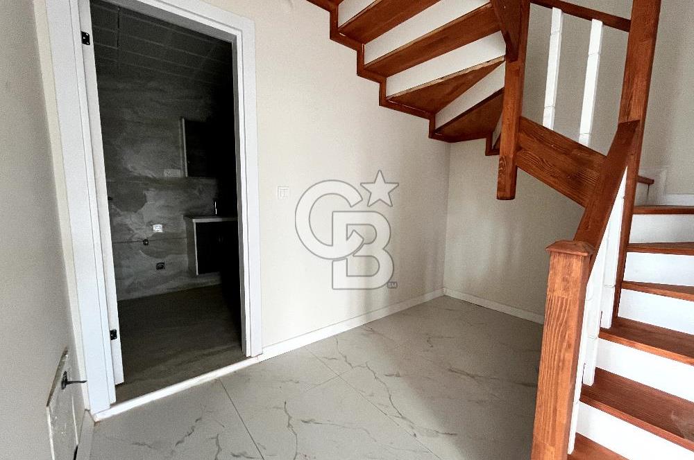 Başiskele Yeniköy Oturuma Hazır 2+1 Satılık Çatı Dubleks Daire