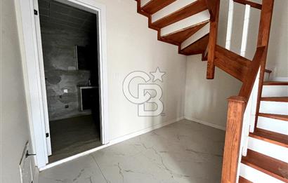 Başiskele Yeniköy Oturuma Hazır 2+1 Satılık Çatı Dubleks Daire