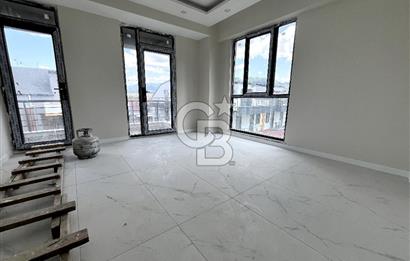 Başiskele Yeniköy Oturuma Hazır 2+1 Satılık Çatı Dubleks Daire