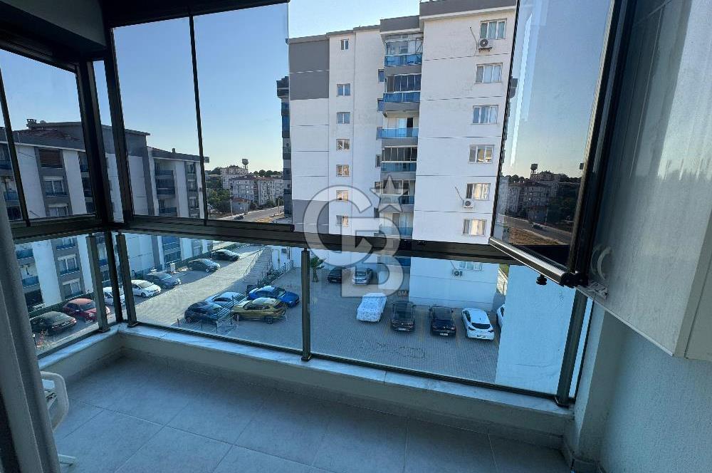 Çiğli İnönü Mah. Bintaş Park Sitesinde Satılık 1+1 Daire