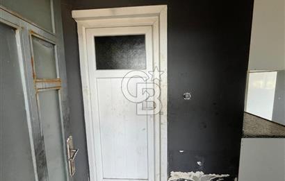 ŞEKERPINAR'DA KİRALIK VİNÇLİ KAPALI ALAN / DEPO
