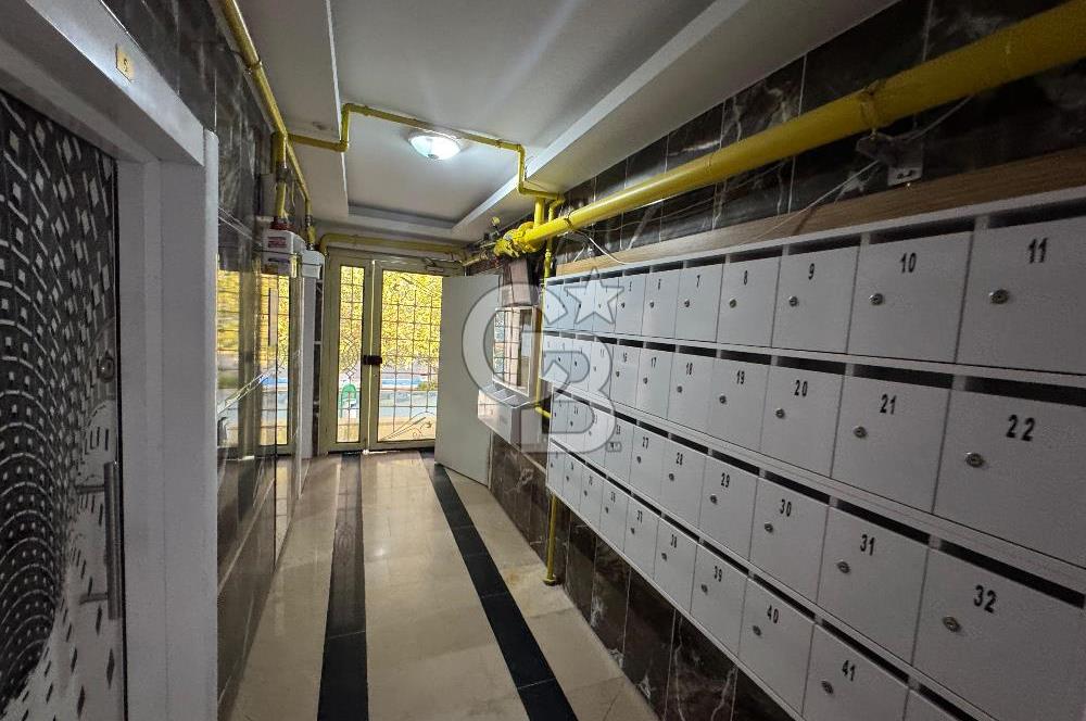 Çiğli İnönü Mah. Bintaş Park Sitesinde Satılık 1+1 Daire