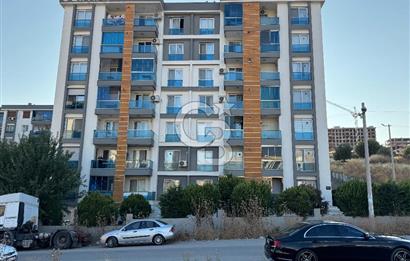 Çiğli İnönü Mah. Bintaş Park Sitesinde Satılık 1+1 Daire