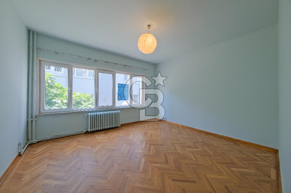 Gümüşsuyu'nda Boğaz Manzaralı Kiralık 3+1 Daire