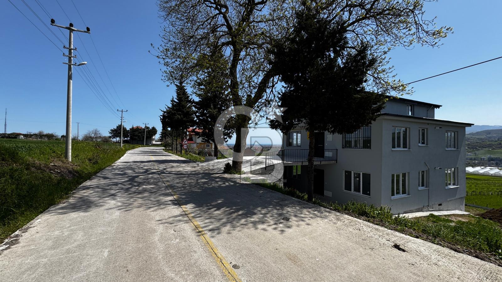 2000 m2 arazi üzerinde satılık villa