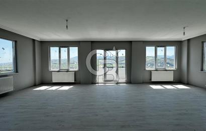 2000 m2 arazi üzerinde satılık villa