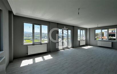 2000 m2 arazi üzerinde satılık villa