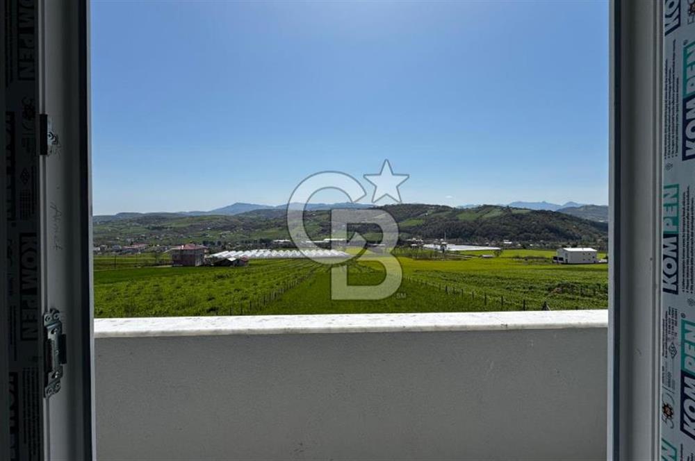 2000 m2 arazi üzerinde satılık villa