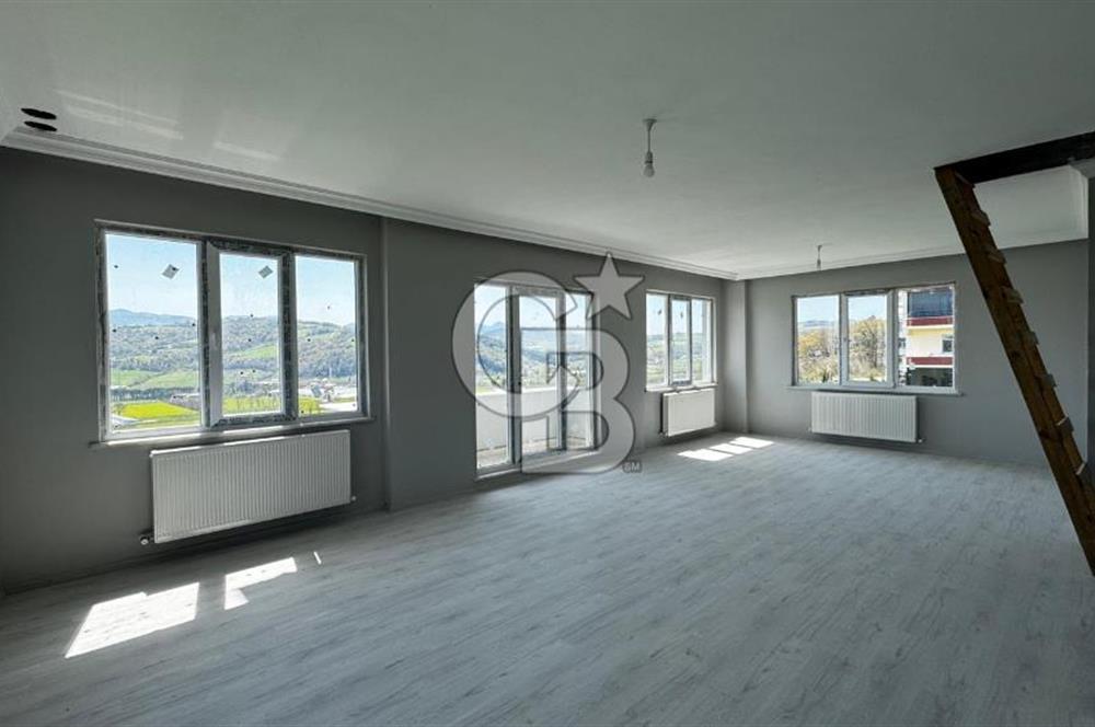 2000 m2 arazi üzerinde satılık villa