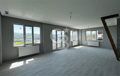2000 m2 arazi üzerinde satılık villa