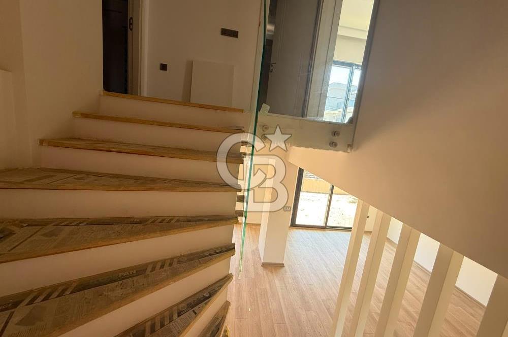 Urla Çeşmealtın’da Satılık 3+1 Villa