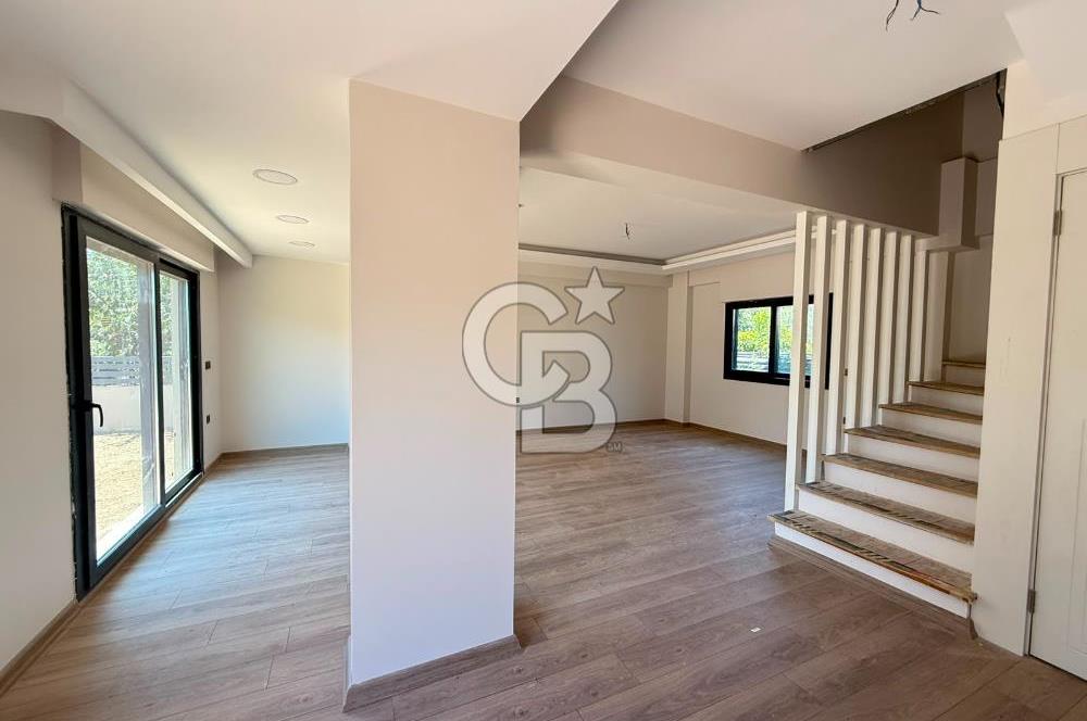 Urla Çeşmealtın’da Satılık 3+1 Villa