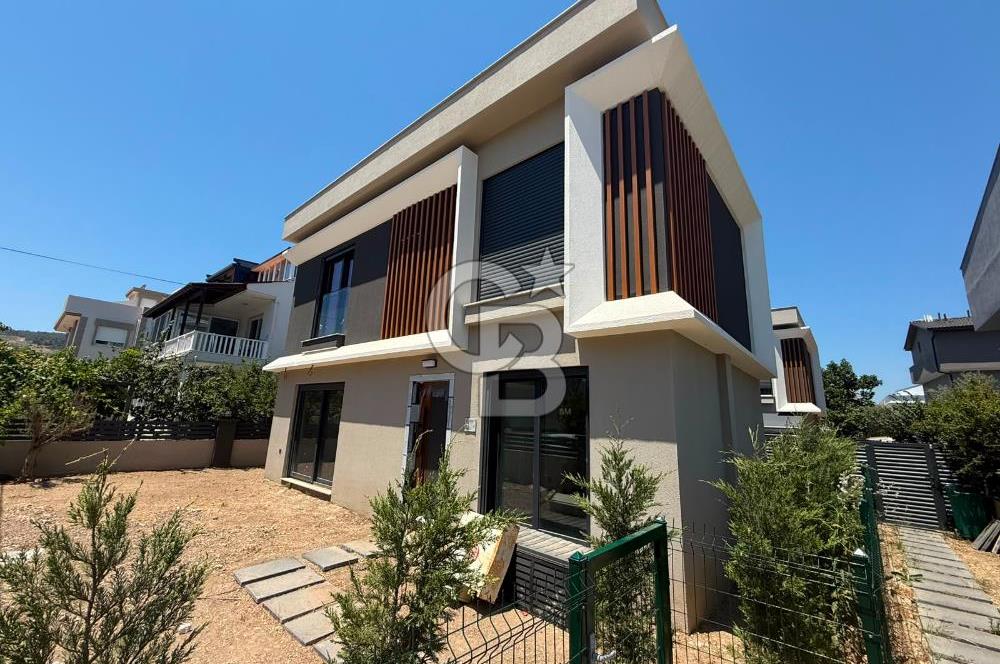 Urla Çeşmealtın’da Satılık 3+1 Villa