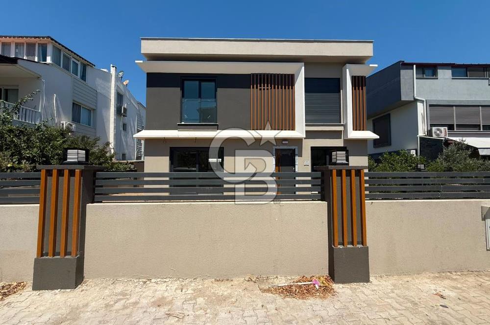 Urla Çeşmealtın’da Satılık 3+1 Villa
