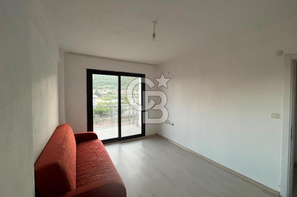 Foça Ilıpınar’da 450 m² Bahçeli Kiralık Müstakil Dubleks 