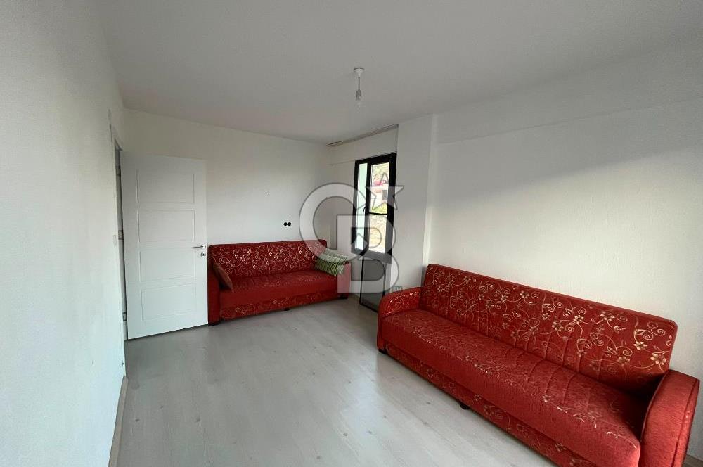 Foça Ilıpınar’da 450 m² Bahçeli Kiralık Müstakil Dubleks 