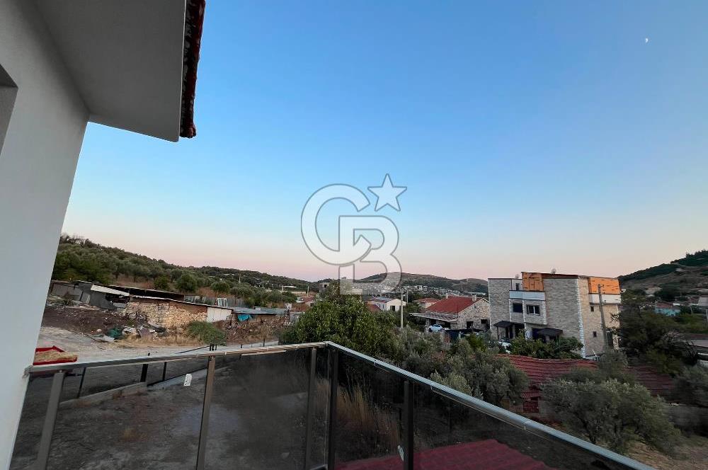Foça Ilıpınar’da 450 m² Bahçeli Kiralık Müstakil Dubleks 
