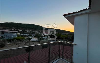 Foça Ilıpınar’da 450 m² Bahçeli Kiralık Müstakil Dubleks 