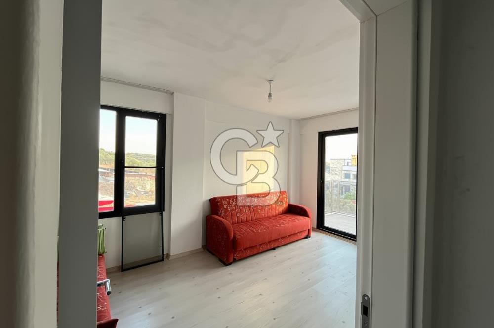 Foça Ilıpınar’da 450 m² Bahçeli Kiralık Müstakil Dubleks 