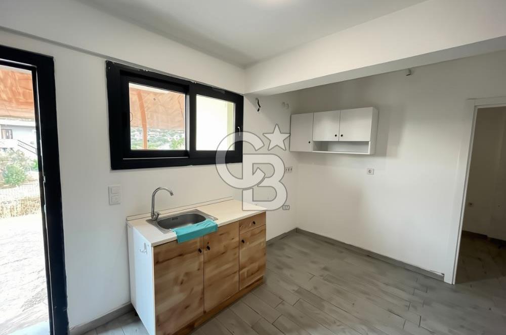 Foça Ilıpınar’da 450 m² Bahçeli Kiralık Müstakil Dubleks 