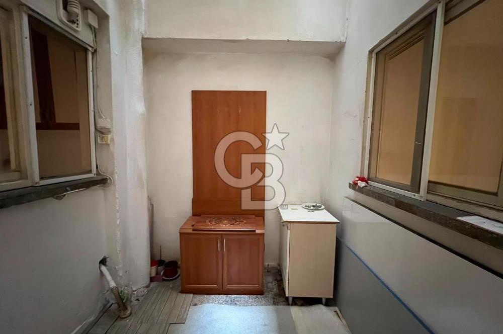 Alaybey'de Selçuk Yaşar İlkokulu Arkasında Bahçeli 3+1 Daire