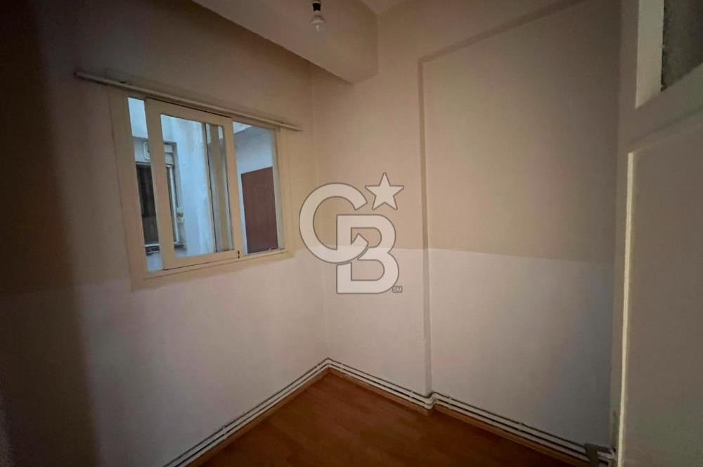 Alaybey'de Selçuk Yaşar İlkokulu Arkasında Bahçeli 3+1 Daire