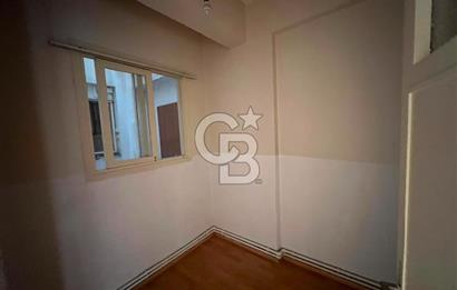 Alaybey'de Selçuk Yaşar İlkokulu Arkasında Bahçeli 3+1 Daire