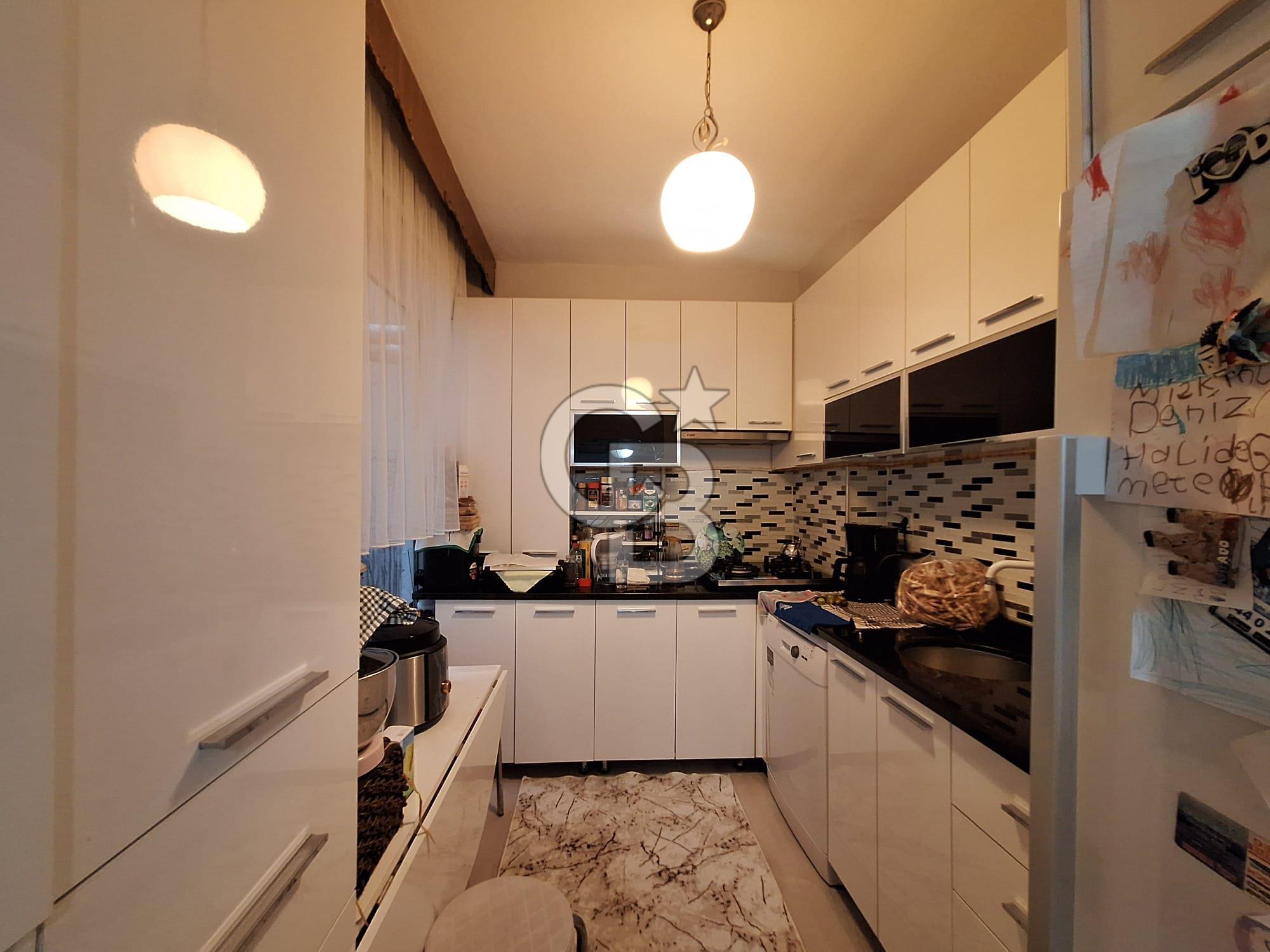 iZMİT YEMİHAHALLE KURUÇEŞME TRAMVAY DURAĞI YANI 3+1 SATILK DAİRE