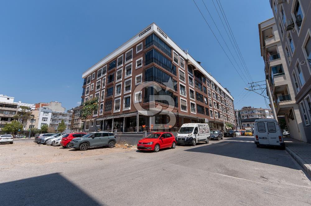 Karşıyaka'nın Tercih Edilen Bölgesinde Ferah 1+1 Satılık Daire