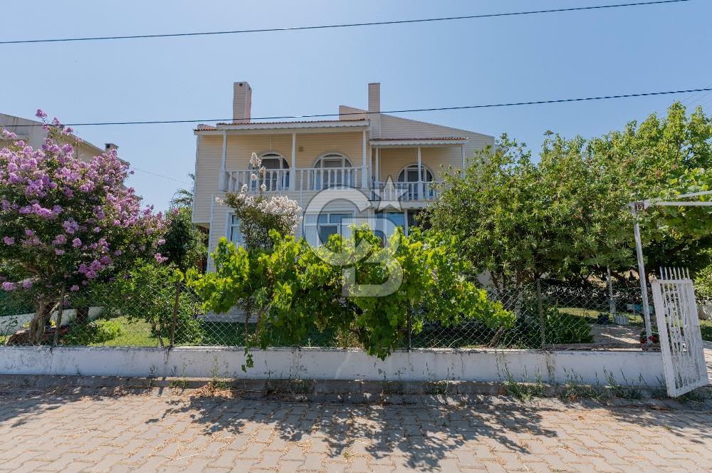 AYVALIK CUNDA'DA KÖŞE PARSEL MÜSTAKİL SATILIK VİLLA