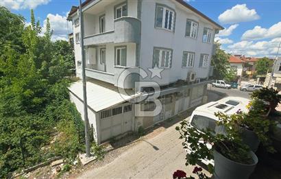 Pazartesi Pazarı Yanı | İş Yeri + 2 Daire | Satılık Komple Bina
