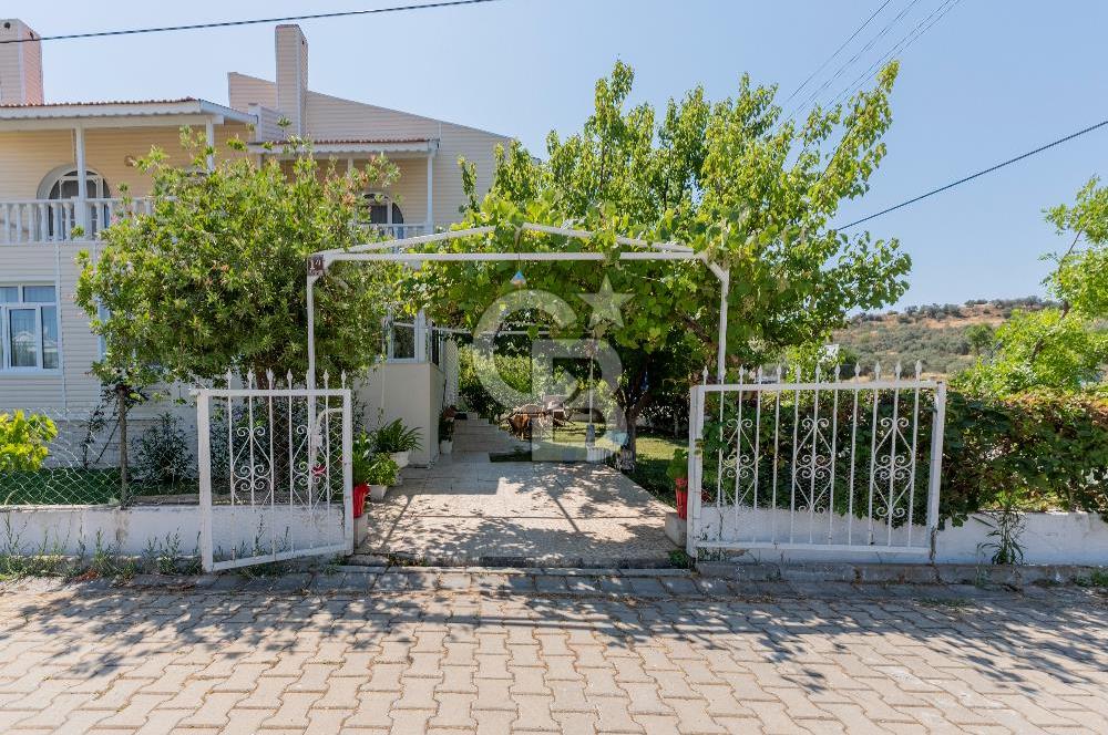 AYVALIK CUNDA'DA KÖŞE PARSEL MÜSTAKİL SATILIK VİLLA
