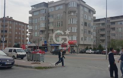 Yenikent'in (Mutlukent) en merkezi bölgesinde satılık daire.