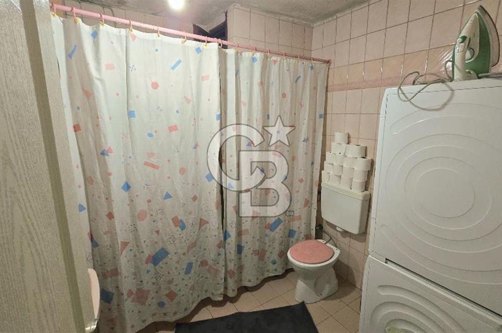 Pazartesi Pazarı Yanı | İş Yeri + 2 Daire | Satılık Komple Bina