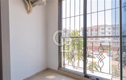 Karşıyaka'nın Tercih Edilen Bölgesinde Ferah 1+1 Satılık Daire