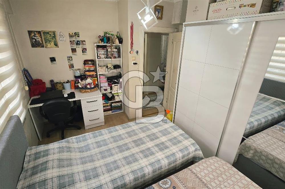 Pazartesi Pazarı Yanı | İş Yeri + 2 Daire | Satılık Komple Bina