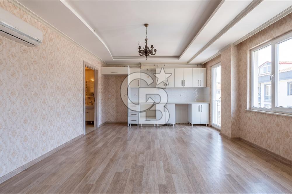 Karşıyaka'nın Tercih Edilen Bölgesinde Ferah 1+1 Satılık Daire