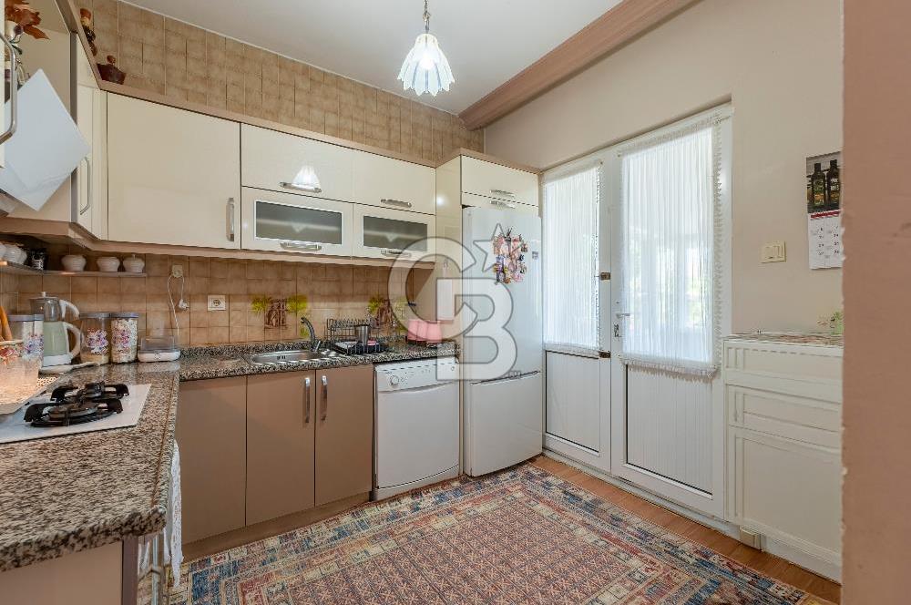 AYVALIK CUNDA'DA KÖŞE PARSEL MÜSTAKİL SATILIK VİLLA