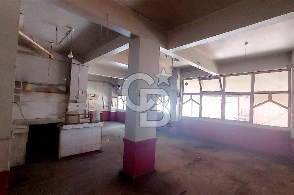 Pazartesi Pazarı Yanı | İş Yeri + 2 Daire | Satılık Komple Bina