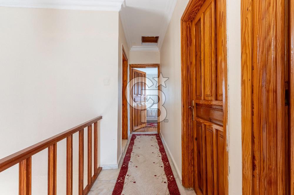 AYVALIK CUNDA'DA KÖŞE PARSEL MÜSTAKİL SATILIK VİLLA