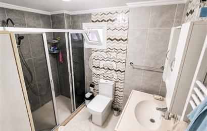 AYVALIK ÇAMLIK LAKA'DA GENİŞ BAHÇELİ 2+2 SATILIK DAİRE 