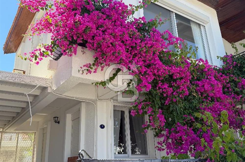 ÇEŞME DALYAN DA SATILIK LÜKS VİLLA