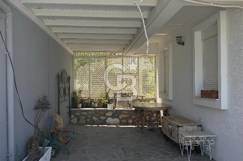 ÇEŞME DALYAN DA SATILIK LÜKS VİLLA