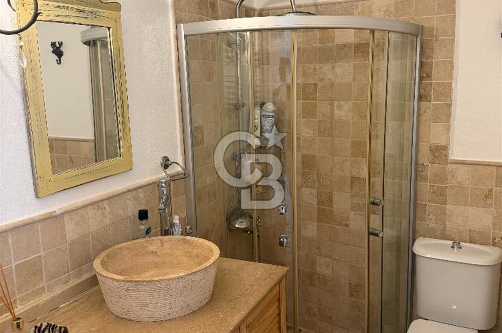 ÇEŞME DALYAN DA SATILIK LÜKS VİLLA